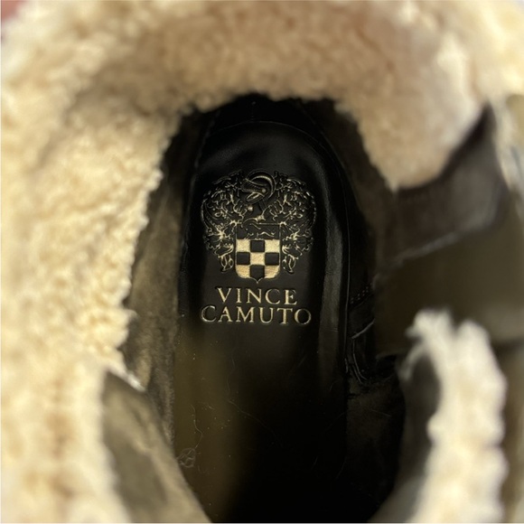 EUC Vince Camuto Women's Olive Green Klerica
Leather Fur Moto Boots Size 7.5 - Picture 10 of 10